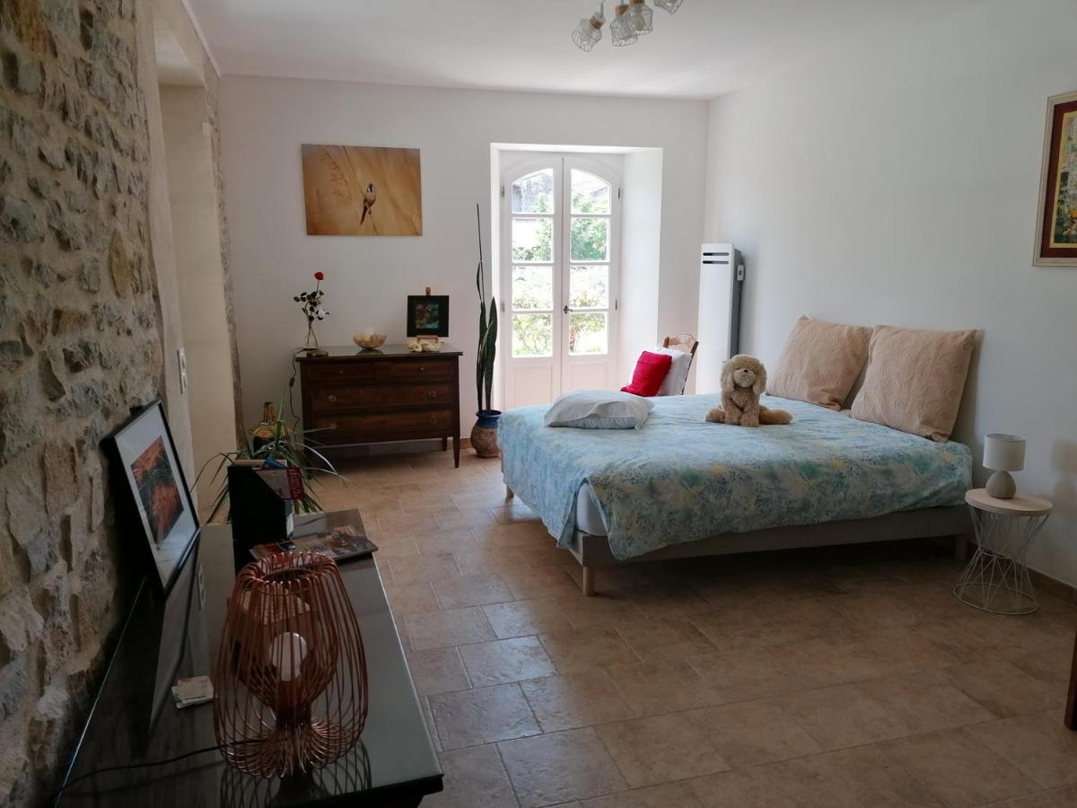 Blanchard Alain Au 8 Bd Du Temple Bed & Breakfast Saint Hippolyte du Fort Bagian luar foto